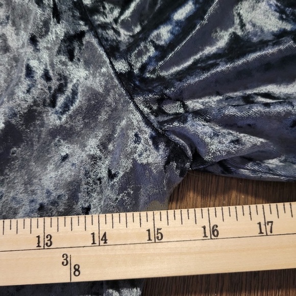 NWT Free People Don't You Wish Velvet Bodysuit V-neck Sunflower Seed Gray Sz XS - Picture 6 of 10